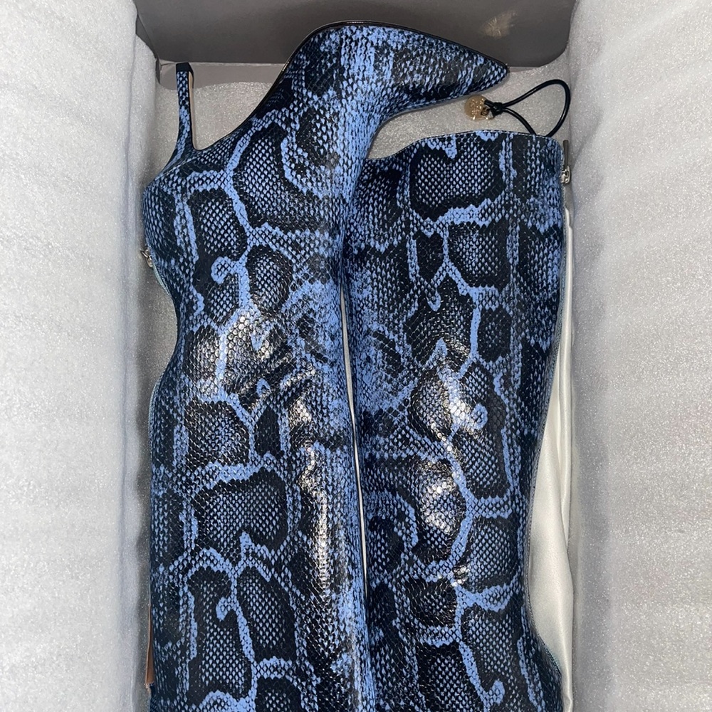 House of cb blue snake skin knee high stilettos (BRAND NEW)